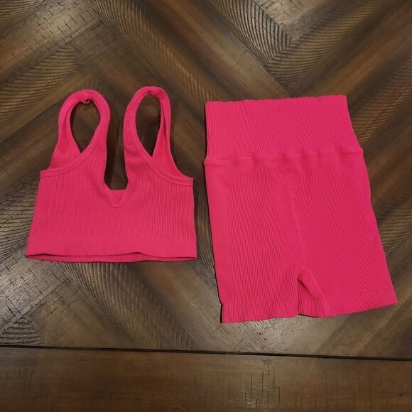 Free People Happiness Runs Run Bundle X/S Top & Bottom - Picture 5 of 5